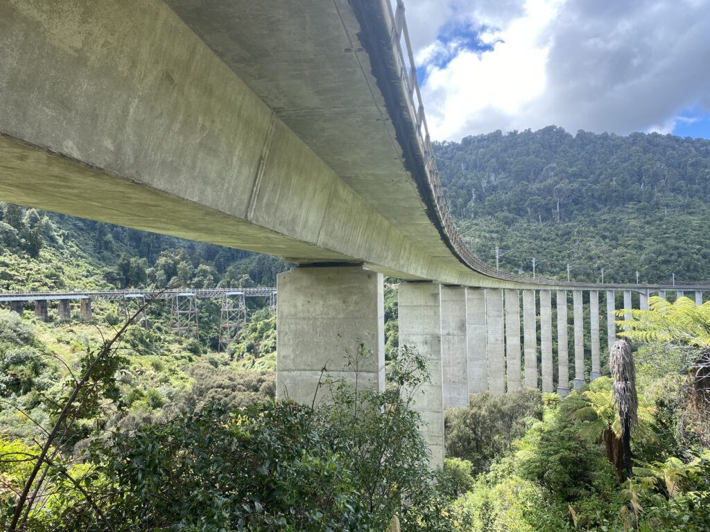 The New Hapuawhenua Viaduct Ruapehu