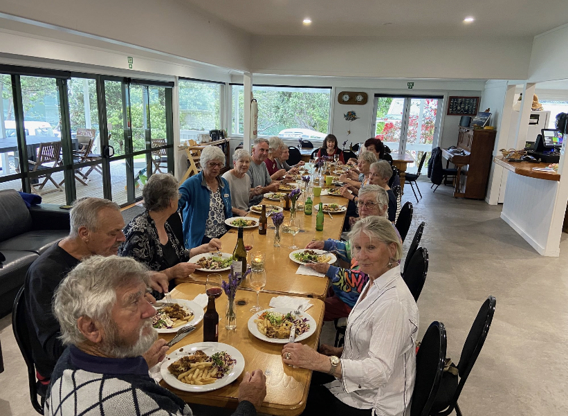 Great Barrier Lodge has an onsite restaurant and bar