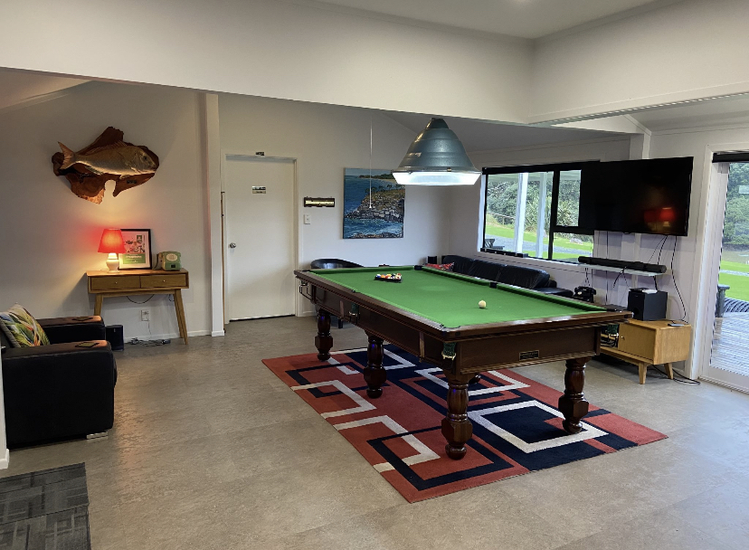 Great Barrier Lodge has an indoor pool table and darts board